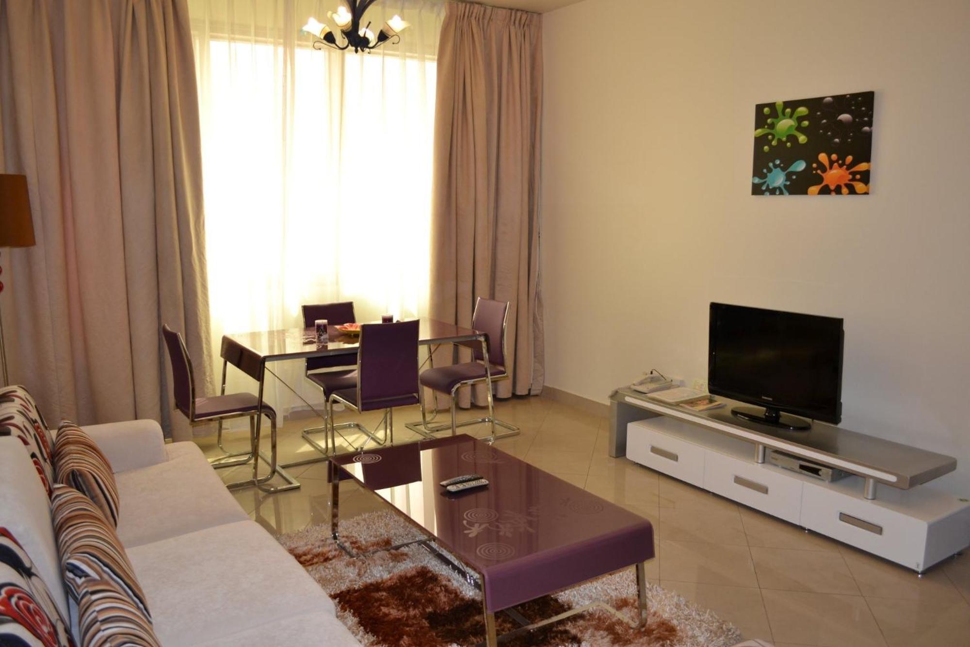 Abu Dhabi Plaza Hotel Apartments Exterior foto
