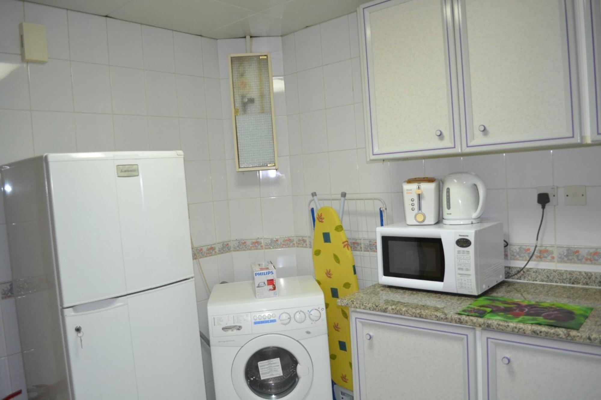 Abu Dhabi Plaza Hotel Apartments Exterior foto